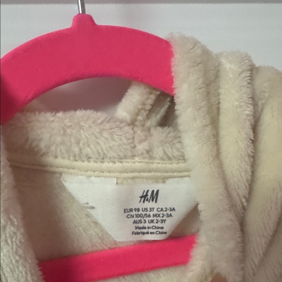 H&M 3T Hoodie with Reindeer Design - Picture 3 of 4